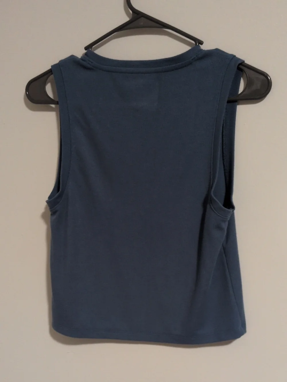 AE Button Front Tank - Picture 5 of 6